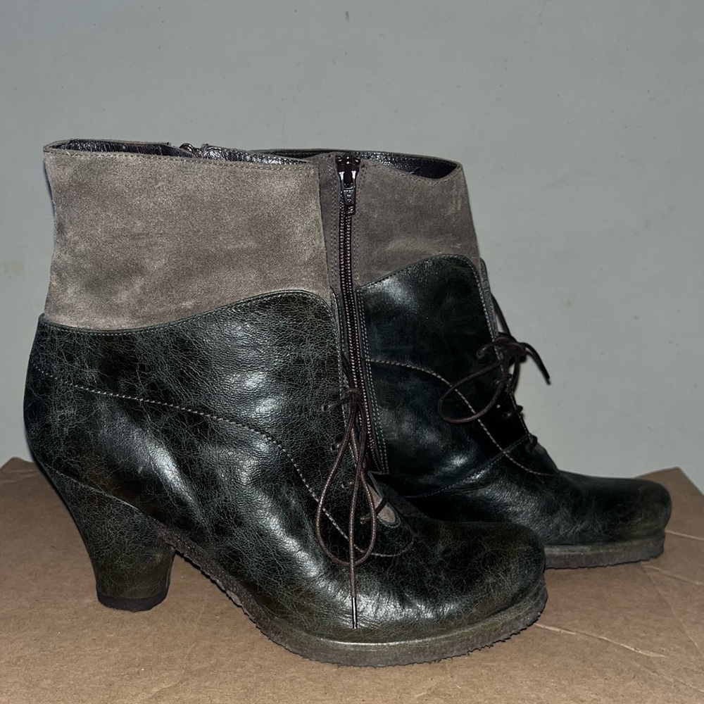 Vintage Leather Ankle Boots - Size 40